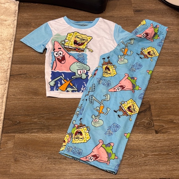 SpongeBob Pajama Set - Picture 1 of 4